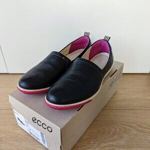 Ecco Spin Slip-On Loafers, Black, Size 7 - 7.5 US / 38 EU